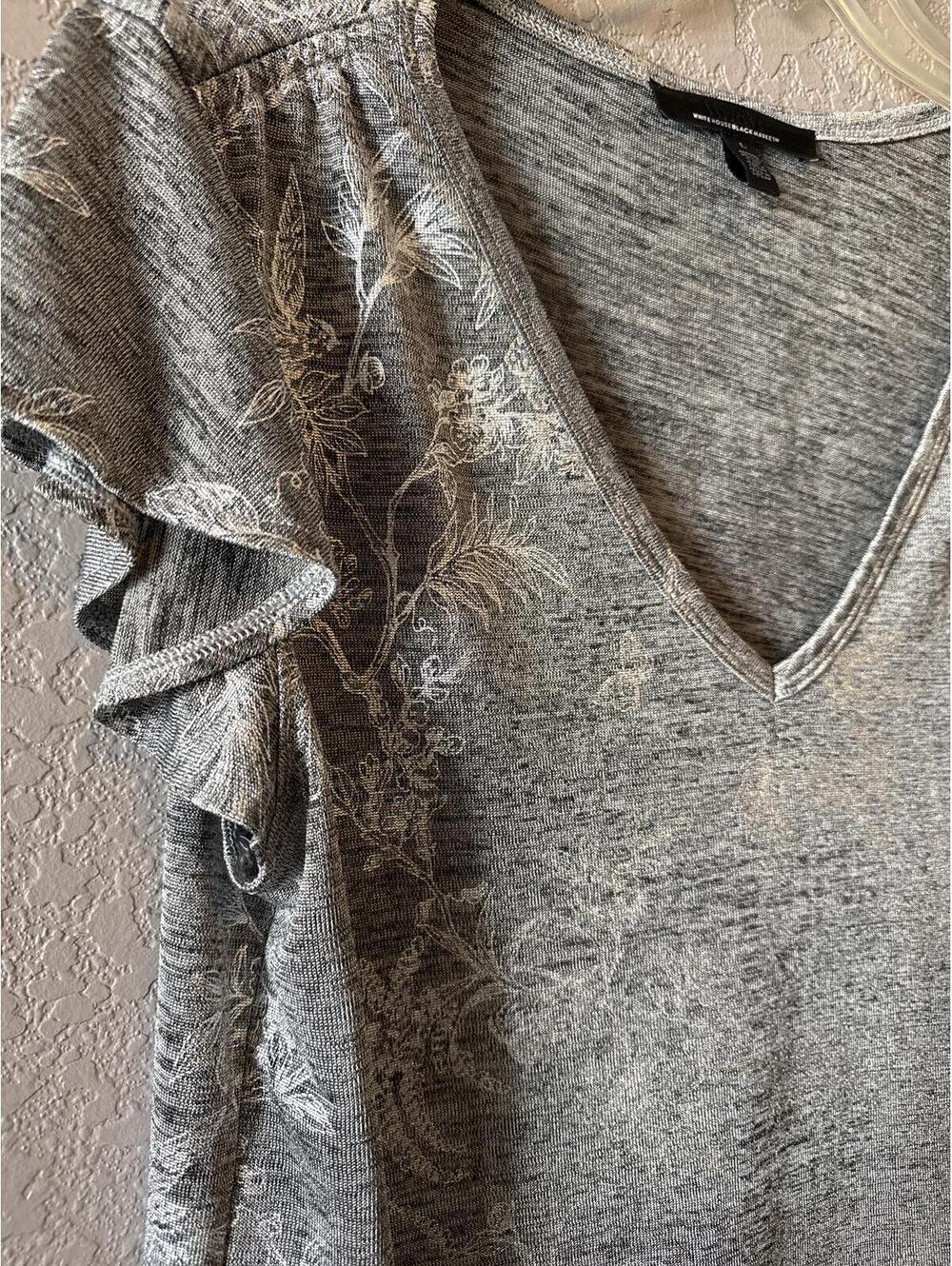 White House Black Market Gray Floral Print V-Neck Top Size L - Picture 3 of 7